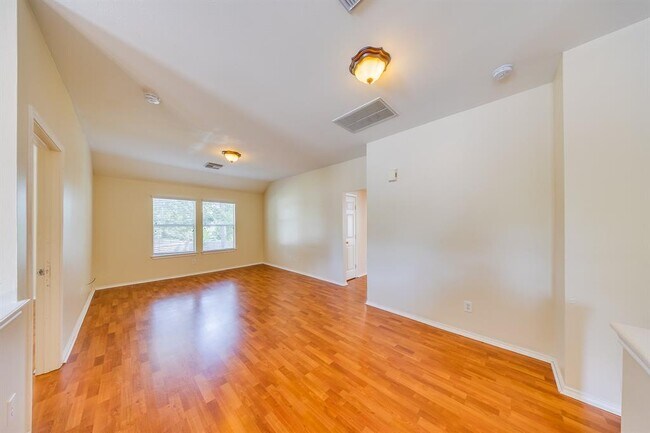 Building Photo - 18426 Stark Point Ct