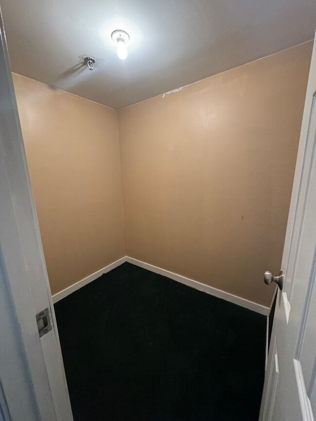 Building Photo - Spacious 3-Bedroom 3 Bath Condo on Ascutney Mountain – Nature at Your Doorstep