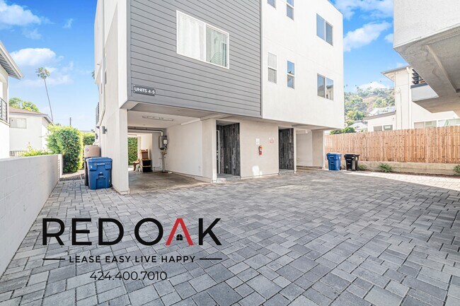 Building Photo - 4506 Esmeralda St