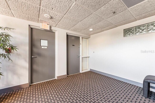 Building Photo - 5400 Eagles Point Cir
