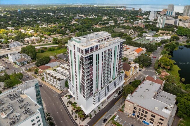 Building Photo - 777 3rd Ave N