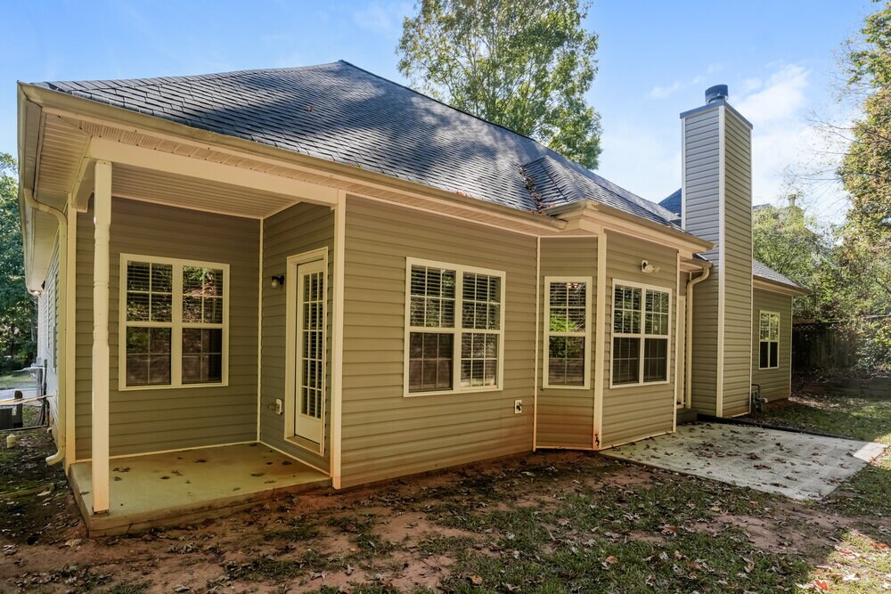 Building Photo - 65 Stephanie Ln