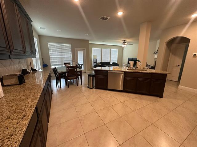 Building Photo - 1221 Snowbird Dr