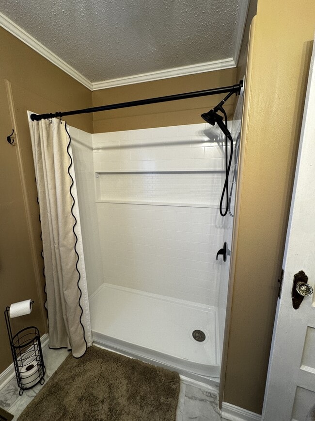 Building Photo - 2728 W Barr Rd