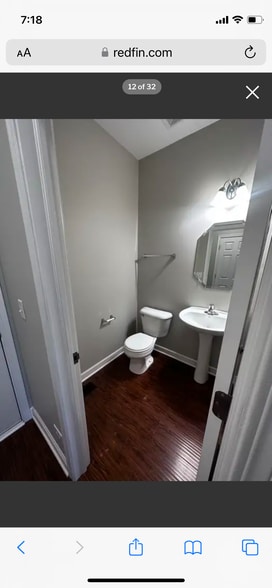 1/2 bathroom - 536 Gunnison Ct