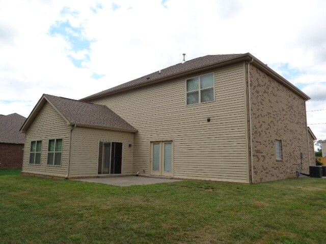Building Photo - 1006 Middleton Ln