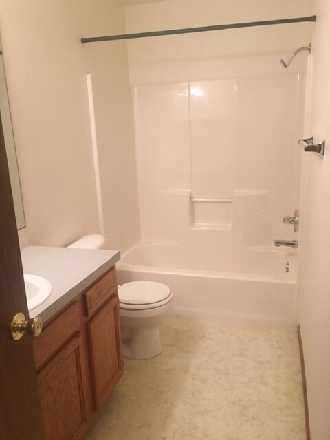 Building Photo - Great House