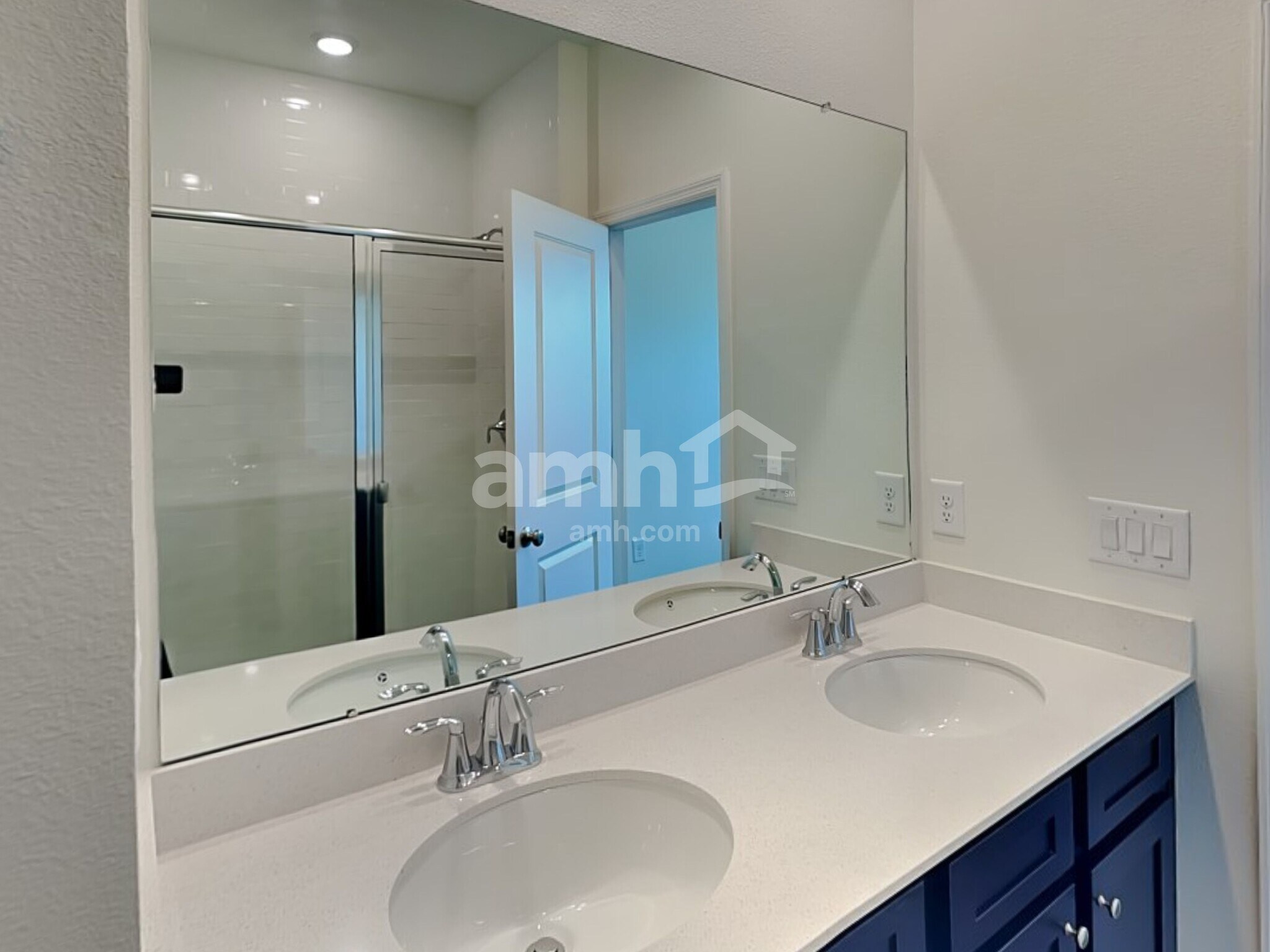 Building Photo - 14519 Cedar Mill Dr