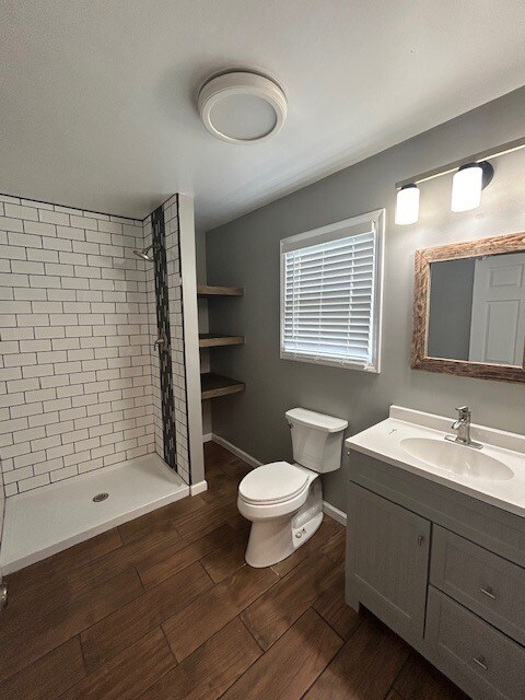 Building Photo - 330 E Chestnut St