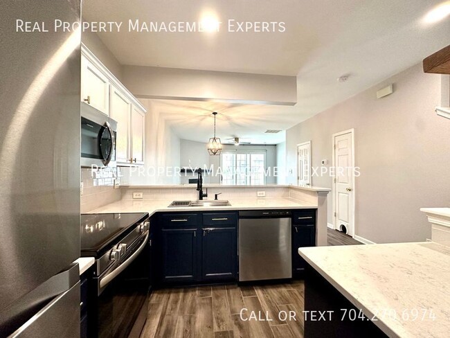 Building Photo - 1318 Anthem Ct