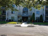 Building Photo - 4310 Dolphin Ave