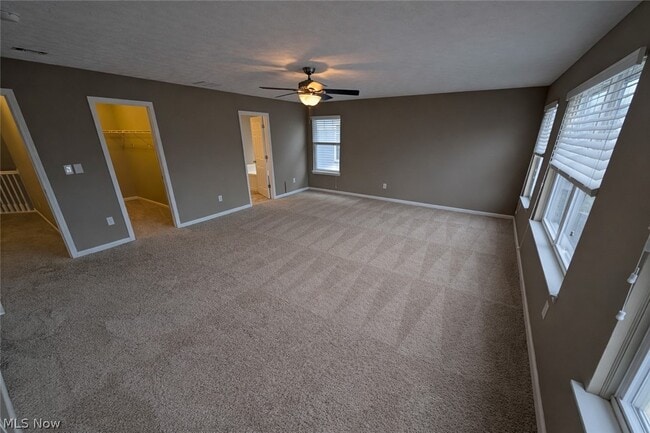 Building Photo - 32815 Rebecca Ln