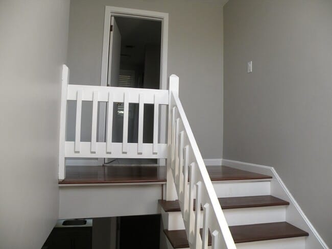 Building Photo - 41 Elm St