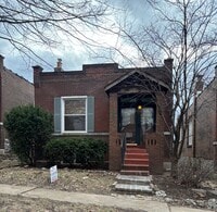 Building Photo - Completedly Remodeled 2+ Bedroom Home