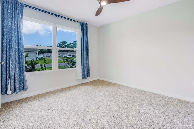 Building Photo - 975 Lovebird Ct