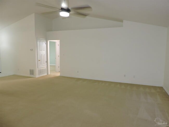 Building Photo - 5626 Rosebay St