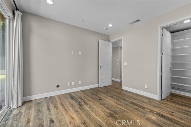 Building Photo - 2415 Carnegie Ln