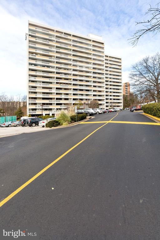 Building Photo - 6101 Edsall Rd