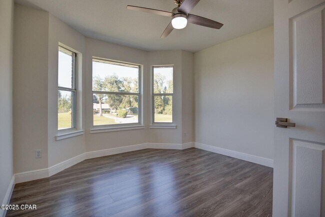 Building Photo - 4205 Deerpoint Lake Dr