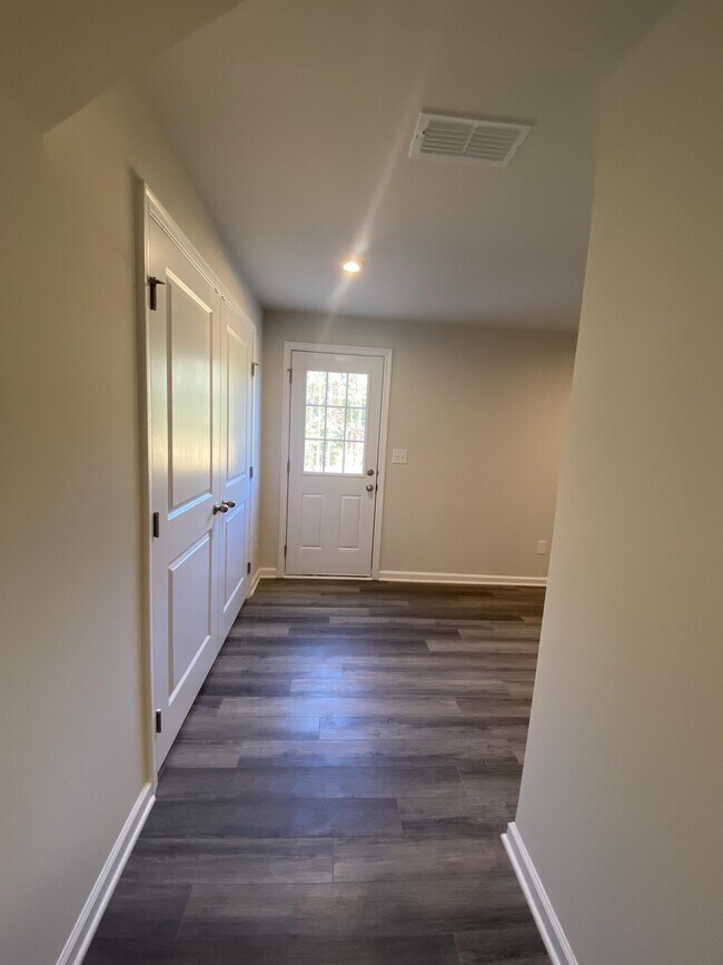 Building Photo - 2231 Fathom Wy