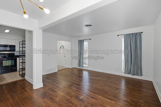 Building Photo - 4126 Justice Ln