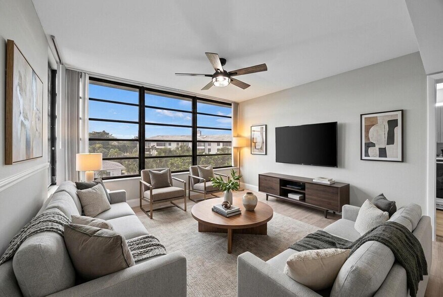 Building Photo - 3716 Whitehall Dr