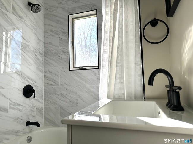 Building Photo - 13 South St