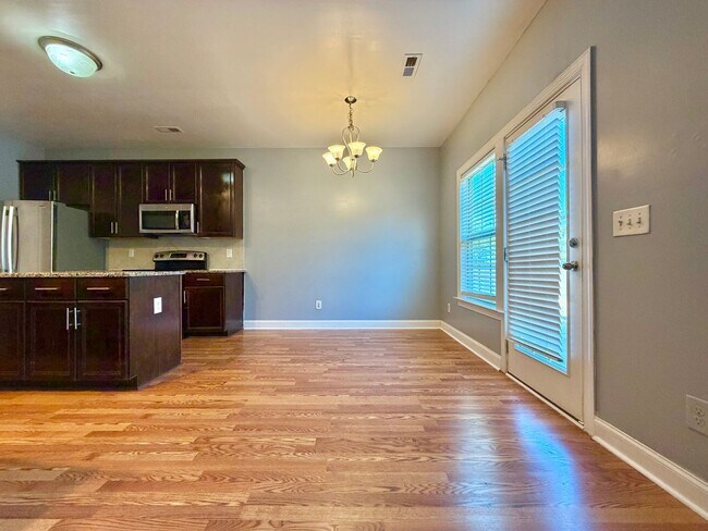 Building Photo - Spacious 3BR/2.5BA Home on Quiet Cul-de-Sac in Knightdale's Churchill Community