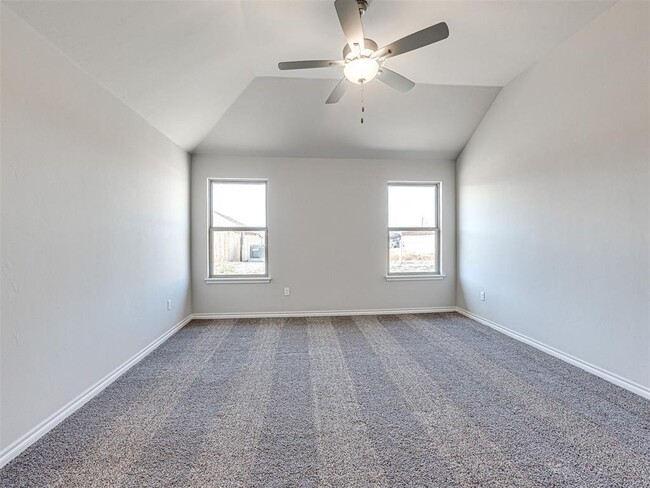 Building Photo - 513 Grand Sycamore Dr