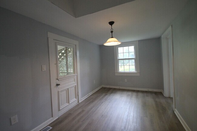 Building Photo - Exclusively Offered by Muse Realty Rentals, LLC