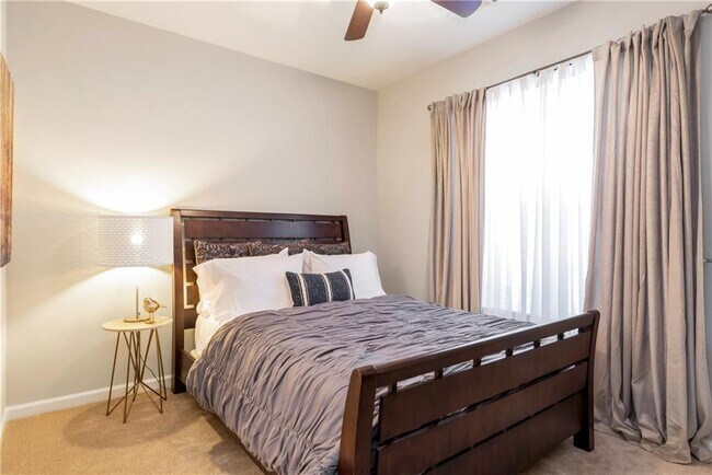 Building Photo - 2167 Weldonberry Dr