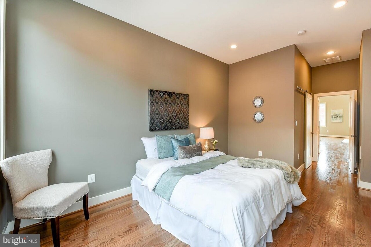 Building Photo - 3 S St NW