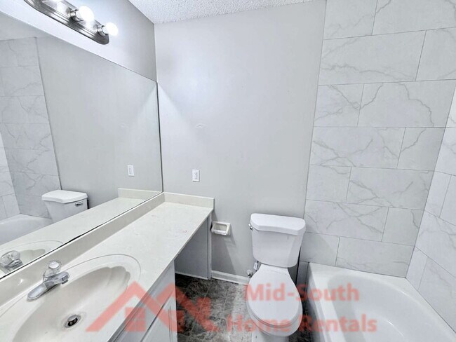 Building Photo - 5528 Ginners Dr