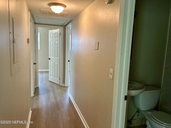 Building Photo - 6863 Cinderella Rd