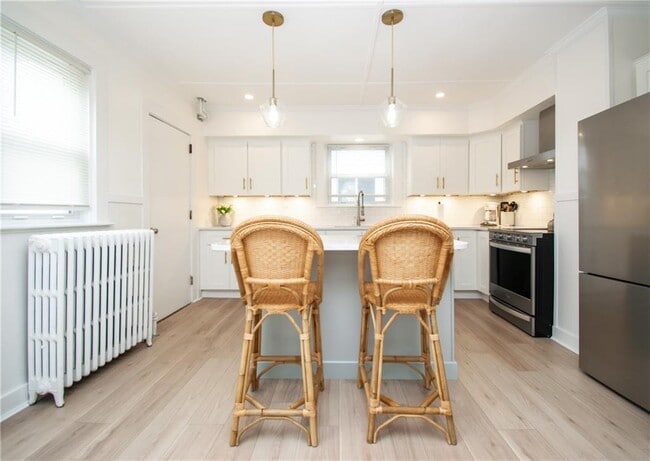 Building Photo - 33 Slocum St