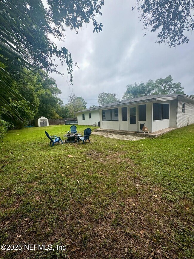 Building Photo - 4645 Praver Dr N