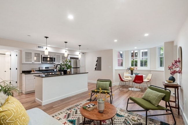 Building Photo - 18 Whitney Ave