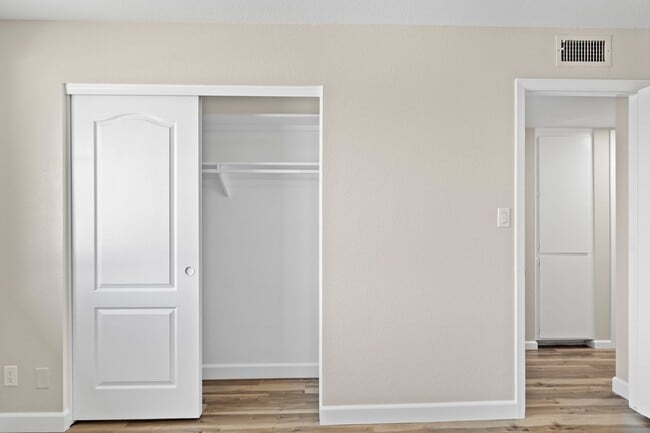 Building Photo - AMAZING ASU RENTAL CLOSE TO CAMPUS