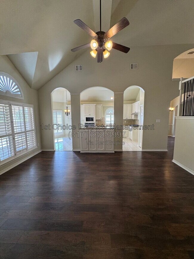 Building Photo - 3006 Upland Dr