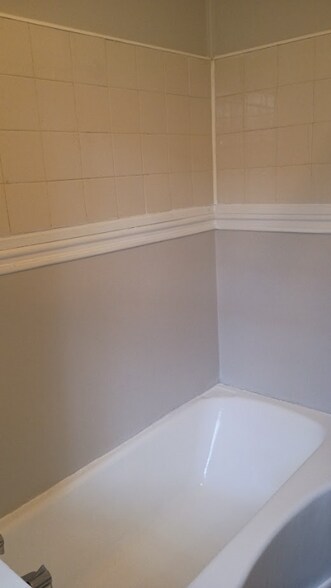 Building Photo - 2672 Cherry Ave