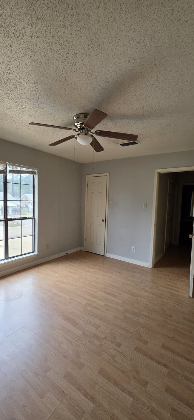 Building Photo - 2508 Melody Ln