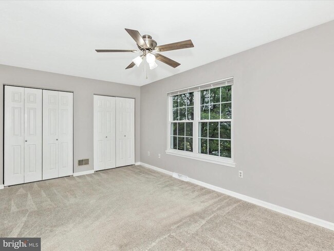 Building Photo - 430 Spalding Ct