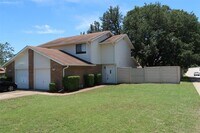 Building Photo - 2311 Whitlow Cove