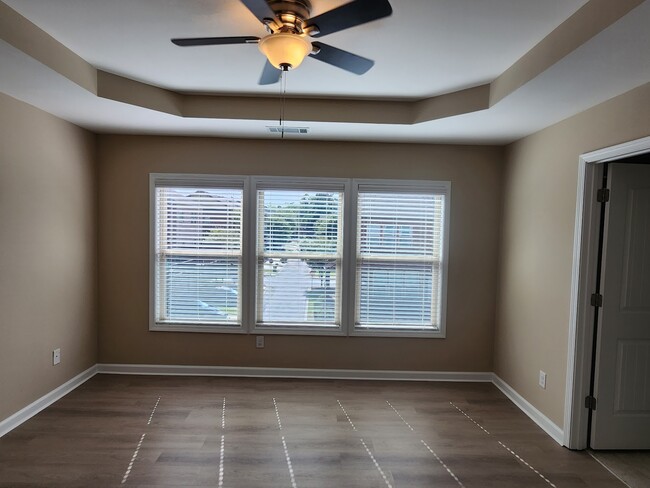 Master Bedroom - 812 Ivy Vine Way