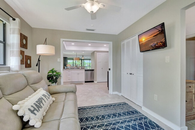 Building Photo - 16436 Timberlakes Dr