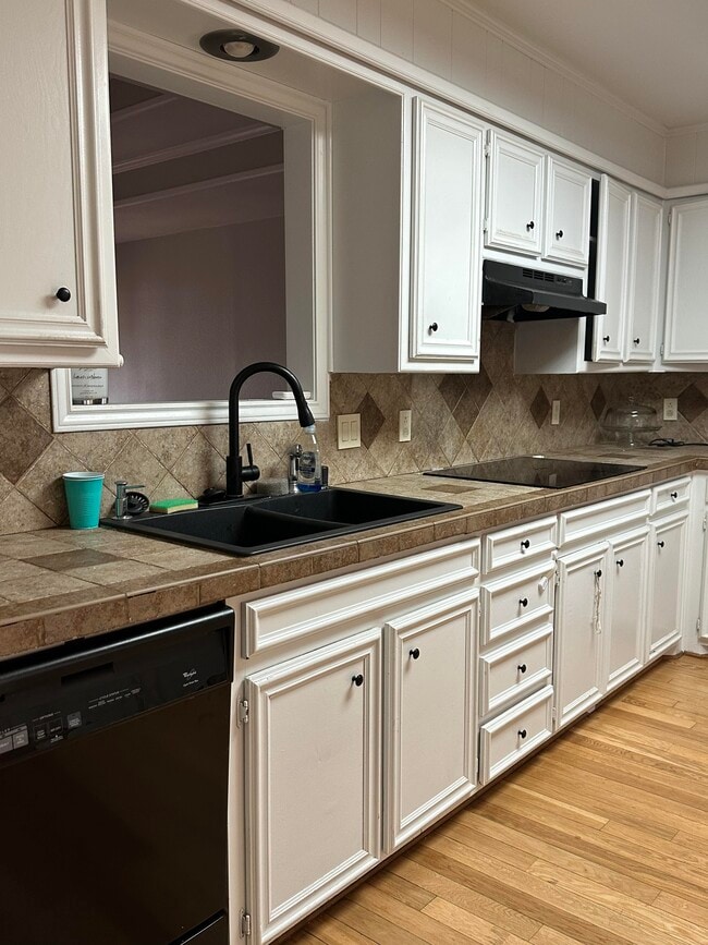 Building Photo - 5701 88th St