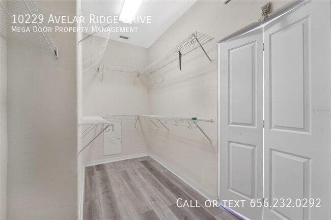 Building Photo - 10229 Avelar Ridge Dr