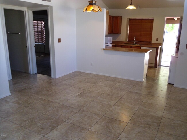 Building Photo - 8111 W Wacker Rd