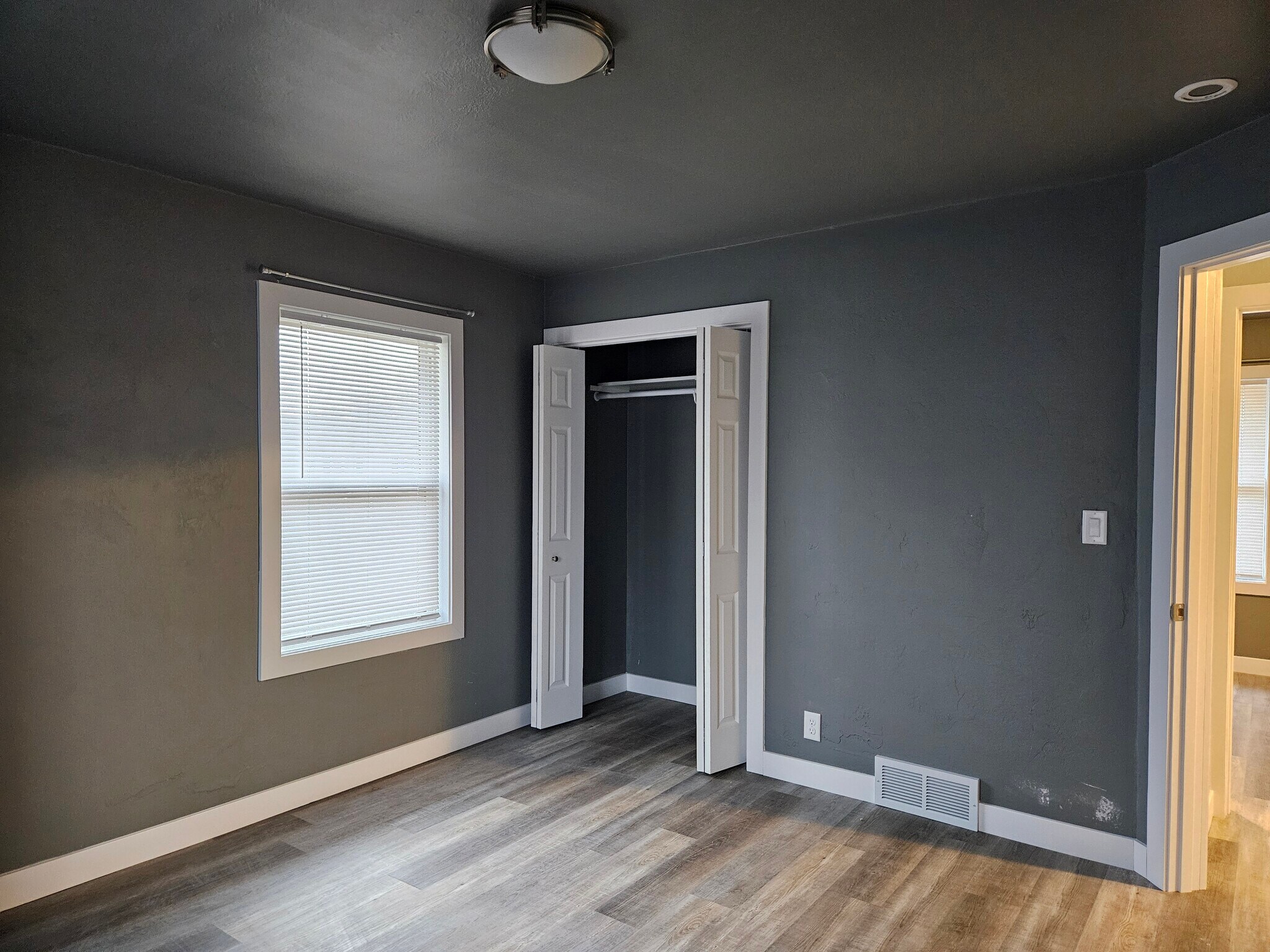Building Photo - 1702 Gross Ave