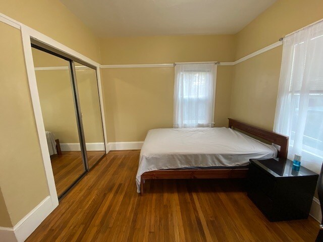 Building Photo - 2615 Regent St